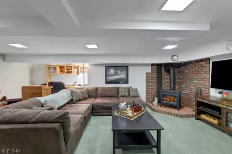71 Lake Trl E, Wayne, NJ 07470 photo 24