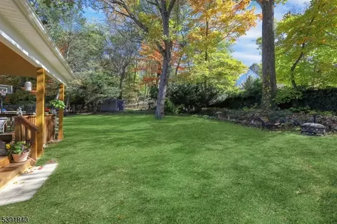 71 Lake Trl E, Wayne, NJ 07470 photo 5