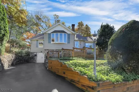 71 Lake Trl E, Wayne, NJ 07470