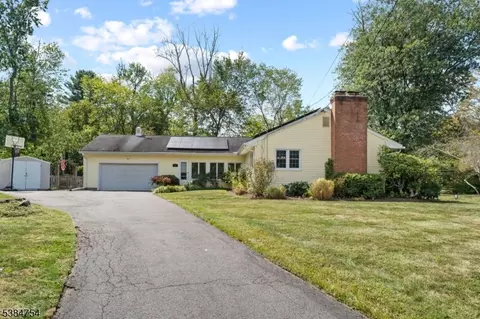 1 Fabrow Dr, Titusville, NJ 08560