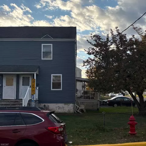 163 Winchester Rd, Fords, NJ 08863