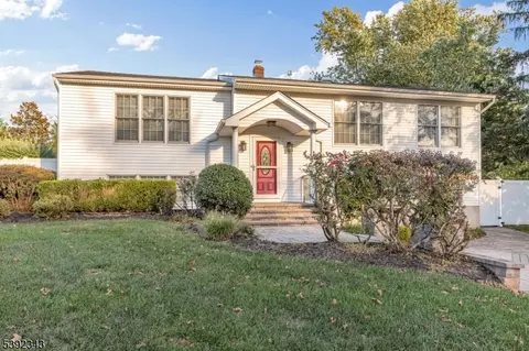 1 Kingsbridge Rd, Somerset, NJ 08873