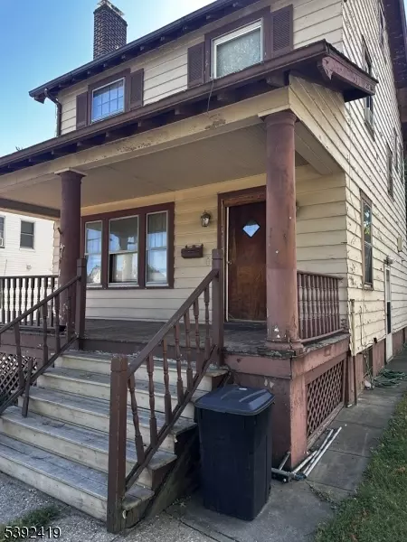 7 Whitman Ave, East Orange, NJ 07017