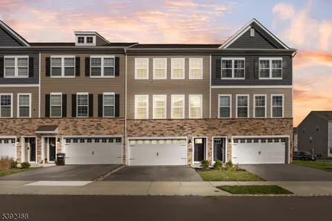 69 Sisters Farmstead Rd, Mount Laurel Twp, NJ 08054
