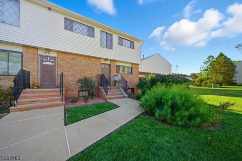 911 Merritt Dr B2 #B2, Hillsborough, NJ 08844