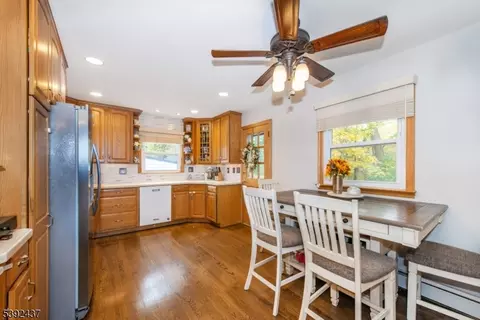 101 Linden Rd, Wayne, NJ 07470 photo 12