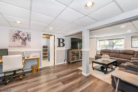 101 Linden Rd, Wayne, NJ 07470 photo 7