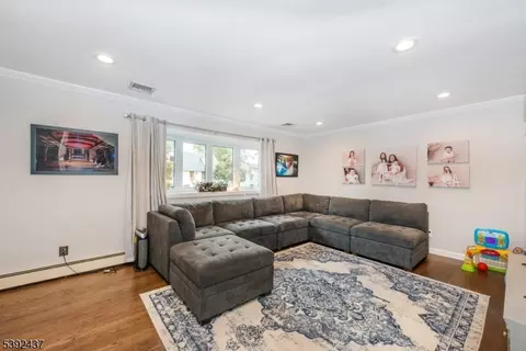 101 Linden Rd, Wayne, NJ 07470 photo 10