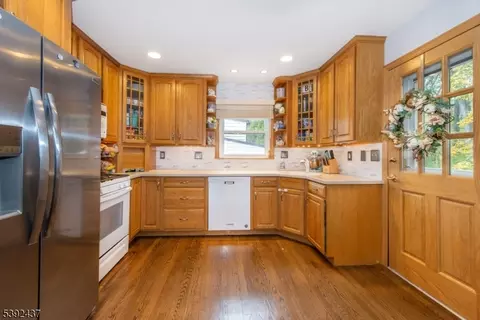 101 Linden Rd, Wayne, NJ 07470 photo 13