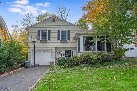 7 John Glenn Rd, Morristown, NJ 07960