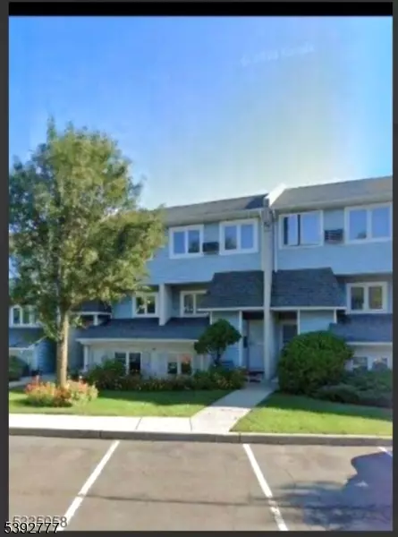 77 Highland Way # B, Dover, NJ 07801