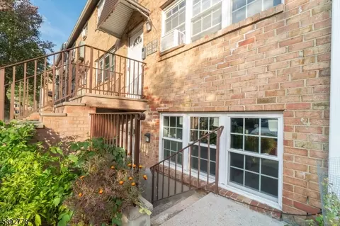 106 College Dr #106, Edison, NJ 08817