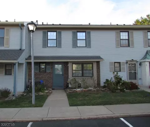116 Saint Anns Ct, Somerset, NJ 08873