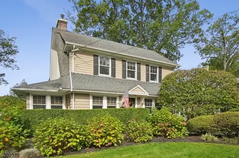 109 Mountain Ave, Summit, NJ 07901