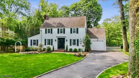 80 Great Oak Dr, Short Hills, NJ 07078
