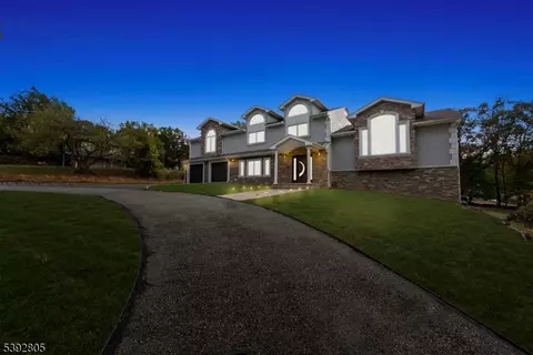 186 Francisco Ave, Little Falls Twp, NJ 07424