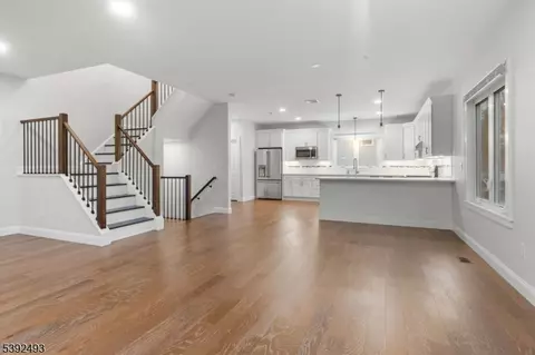 22 Arcadia Pl # B, Vauxhall, NJ 07088