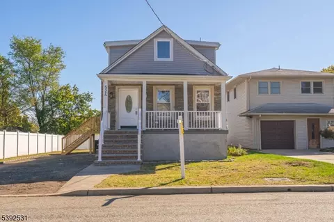 524 Bamford Ave, Woodbridge, NJ 07095