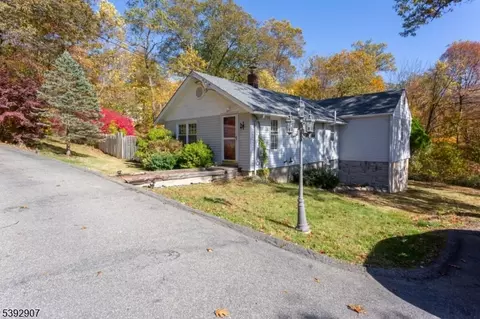318 Germantown Rd, West Milford, NJ 07480
