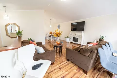 278 Alpine St, Perth Amboy, NJ 08861