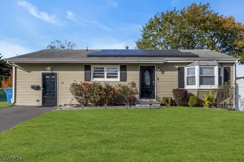 19 Cypress Dr, Parlin, NJ 08859