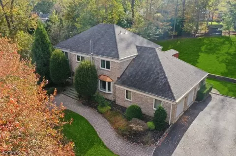 71 Cayuga Way, Short Hills, NJ 07078