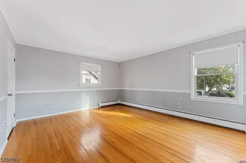 132 Harris Ave, Middlesex, NJ 08846 photo 21