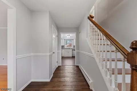 132 Harris Ave, Middlesex, NJ 08846 photo 6