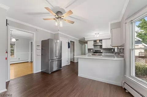 132 Harris Ave, Middlesex, NJ 08846 photo 15