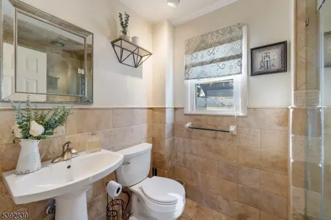 25 Glenview Rd, Nutley, NJ 07110 photo 20