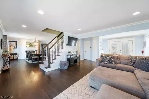 25 Glenview Rd, Nutley, NJ 07110 photo 5