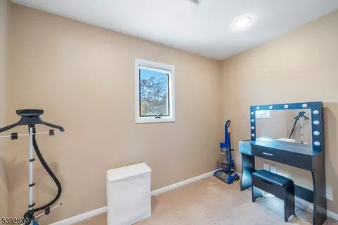 25 Glenview Rd, Nutley, NJ 07110 photo 27