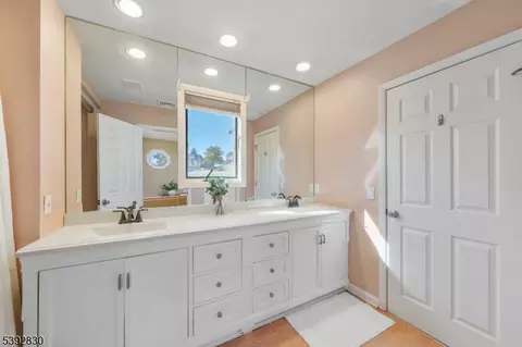25 Glenview Rd, Nutley, NJ 07110 photo 35