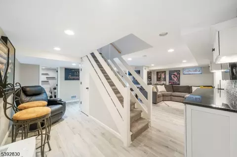 25 Glenview Rd, Nutley, NJ 07110 photo 39
