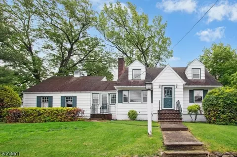 205 Locust Ave, Garwood, NJ 07027