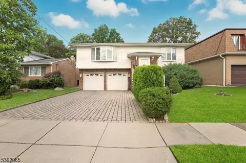 1174 Debra Dr, Linden, NJ 07036