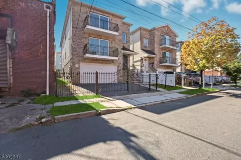 13 Wharton St, Newark, NJ 07114