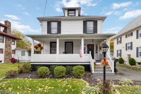 22 Glenbrook Rd, Morris Plains, NJ 07950