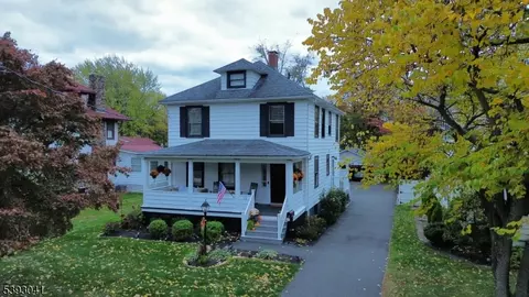 22 Glenbrook Rd, Morris Plains, NJ 07950
