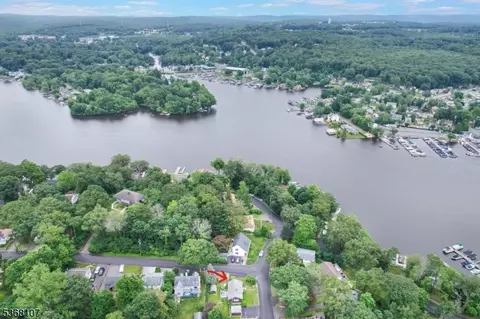 8 Blanche Dr, Lake Hopatcong, NJ 07849