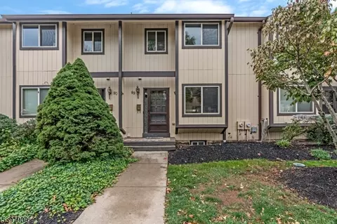 89 Chelsea Way, Bridgewater, NJ 08807