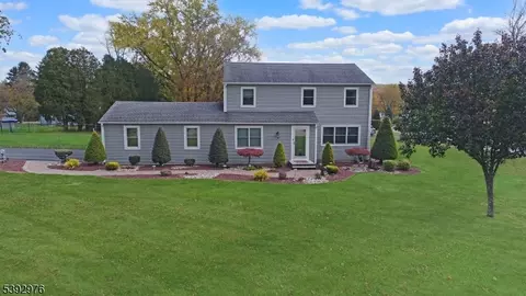 13 Highland Ave, Hackettstown, NJ 07840
