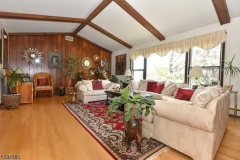 951 Berdan Ave, Wayne, NJ 07470 photo 7