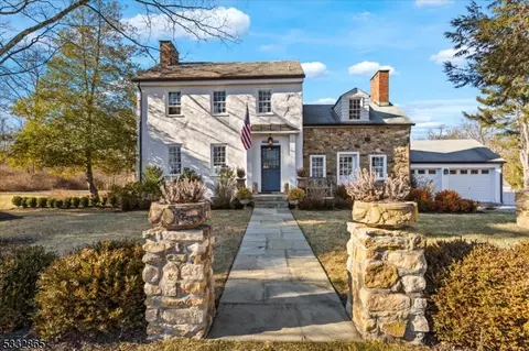 10 Parker Rd, Chester, NJ 07930