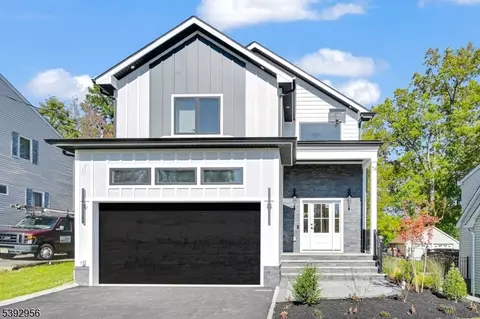 74 Hillside Ter, Livingston, NJ 07039