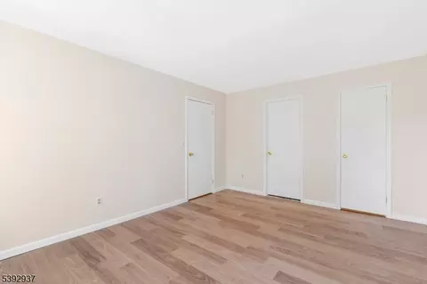 5 Foxhall # A, Middlesex, NJ 08846 photo 17