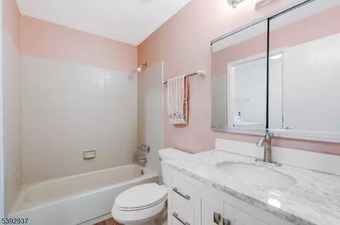 5 Foxhall # A, Middlesex, NJ 08846 photo 22
