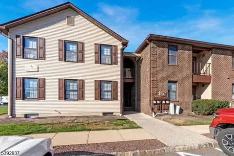 5 Foxhall # A, Middlesex, NJ 08846 photo 2