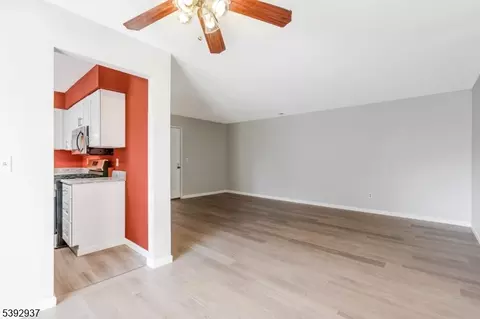 5 Foxhall # A, Middlesex, NJ 08846 photo 15