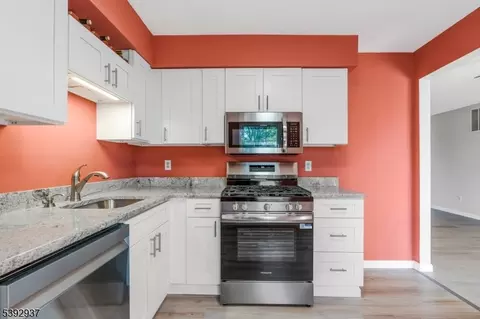 5 Foxhall # A, Middlesex, NJ 08846 photo 13
